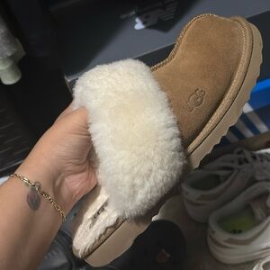 Kids UGG slippers  *GREAT CONDITION*
